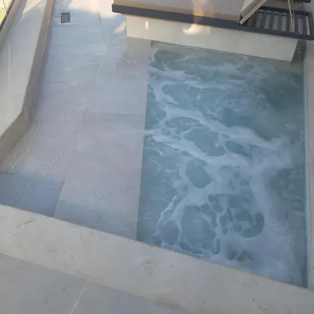 Villa Luxury Dioskouroi Eco Pool & Jacuzzi *
